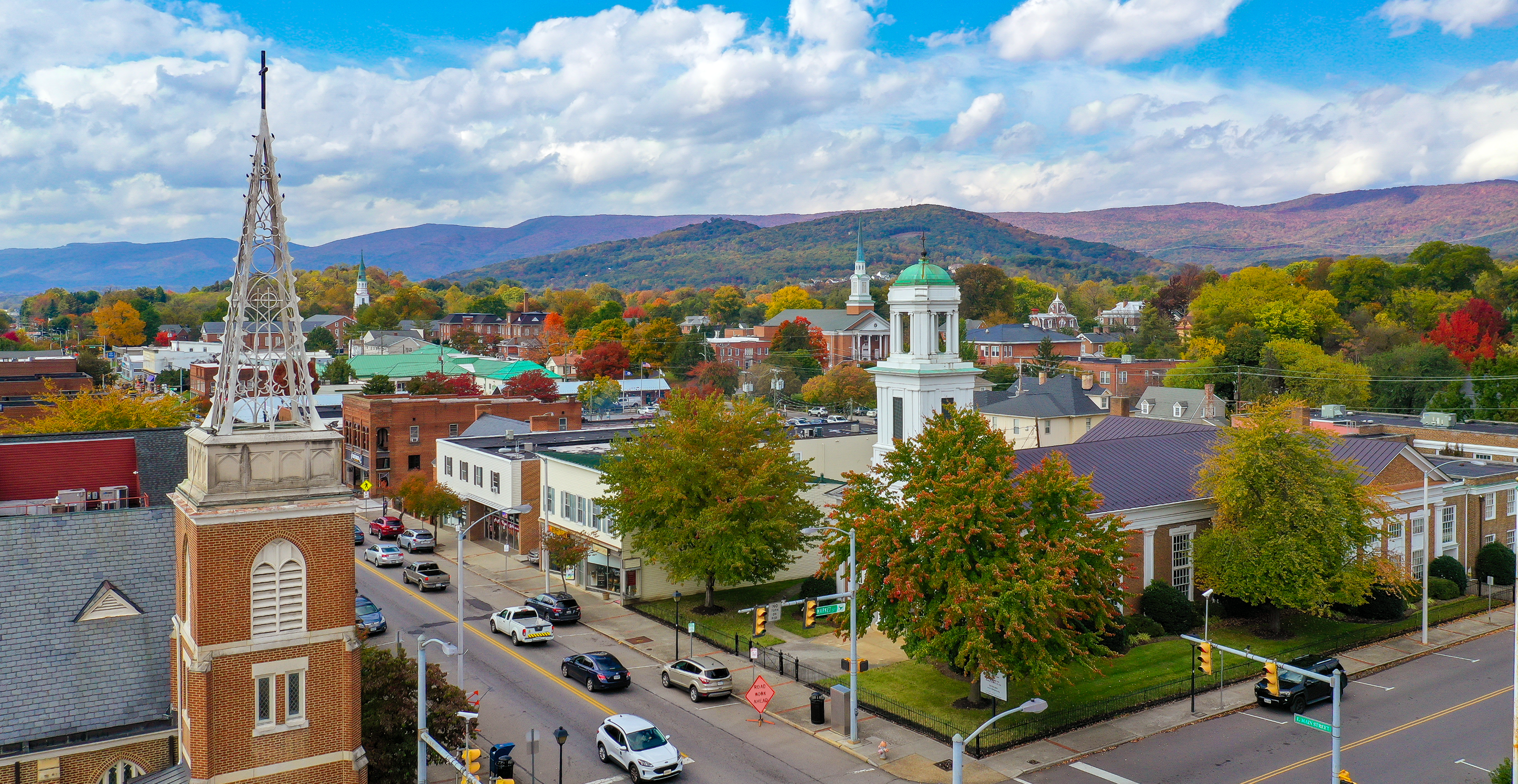 Downtown Salem with mountains in the background