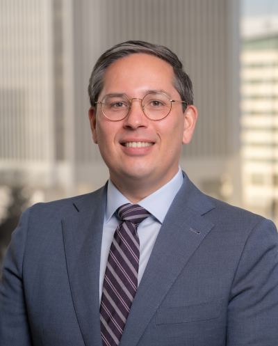 Stephen Hartka headshot