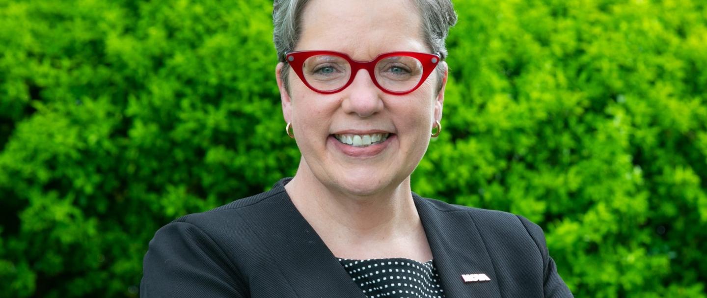 Anne Kress Podcast Horizontal Headshot VER Q2 2022