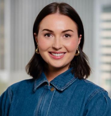 Lauren Harper headshot
