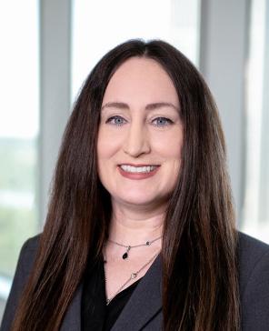Kelly McKinney headshot