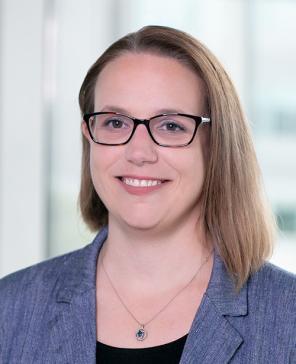 Laura Jahn headshot