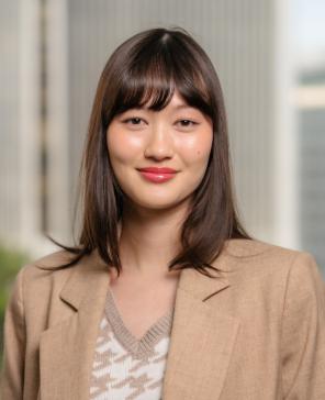 Stephanie Yoon headshot